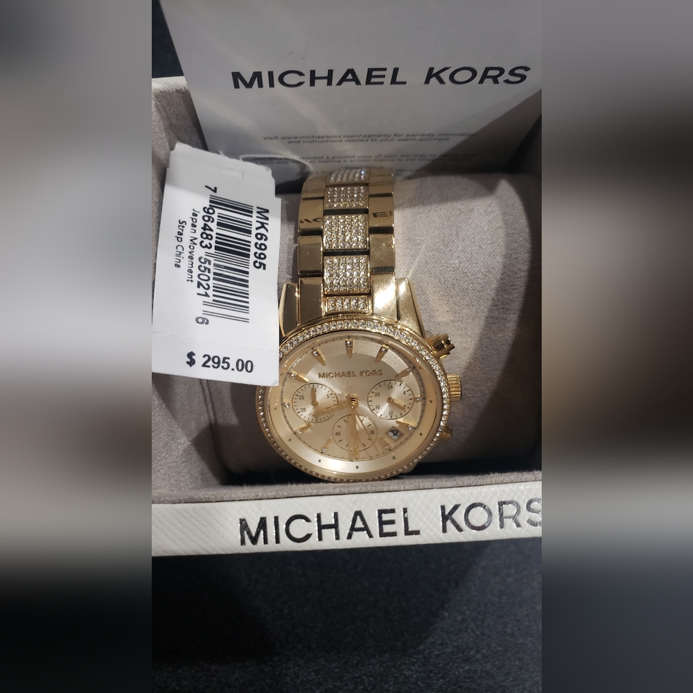 Mk 6995  ladies gold watch brand new never worn